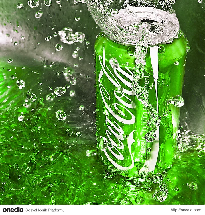 Coca Cola'da renklendirici kullanılıyor; gerçek rengi ise yeşil.