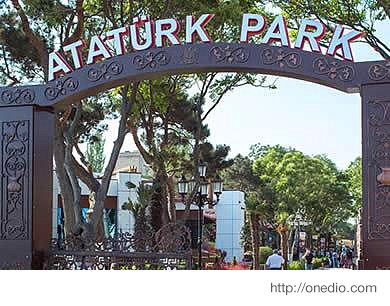 Ve tabi ki olmazsa olmaz ülkelerde de Atatürk'ün isminin verildiği çok sayıda yer bulunmakta. Atatürk Parkı - Bakü, Azerbaycan